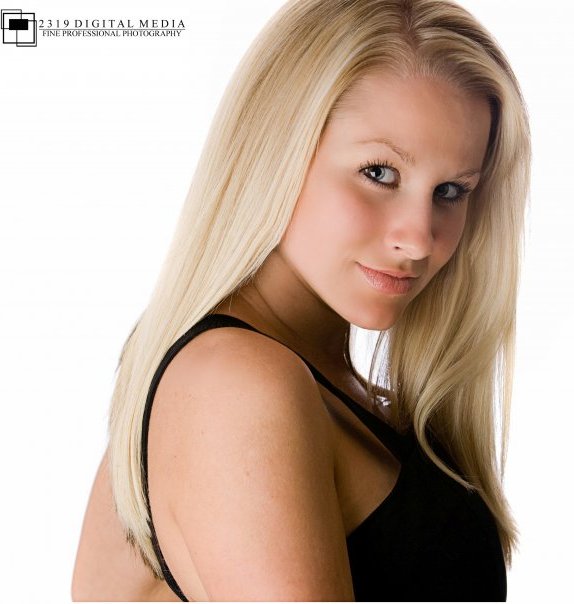 Female model photo shoot of Cortniegh by 2319