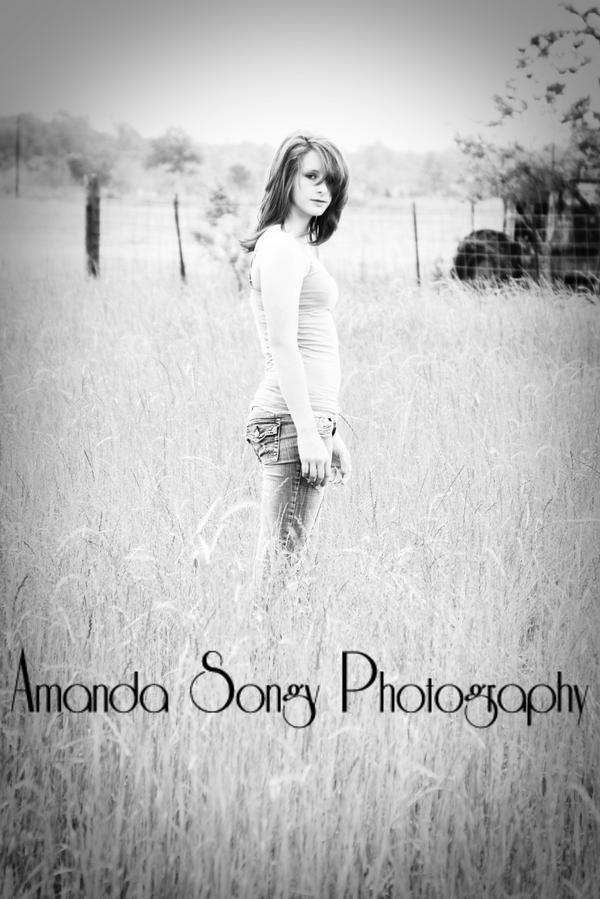 Female model photo shoot of Amanda Songy