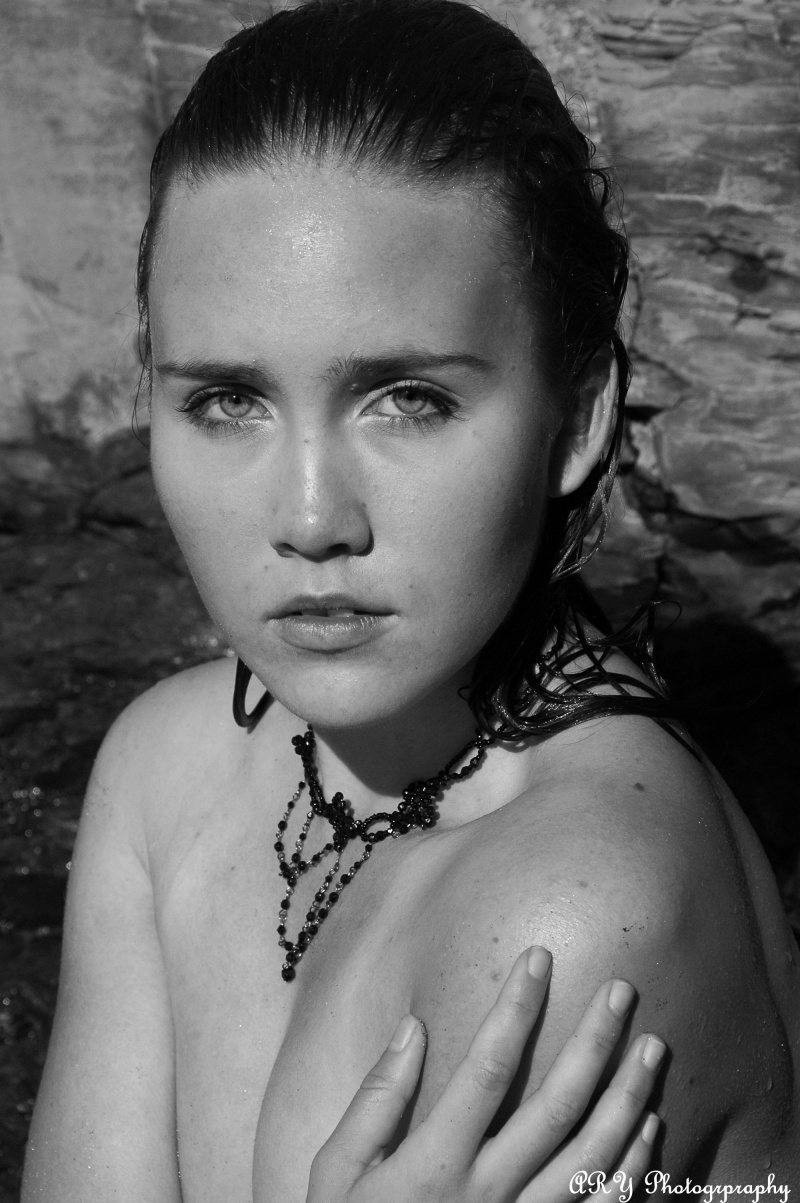 Female model photo shoot of Mitzu Robinson by mangalam photography in Beaches of Santa Cruz County