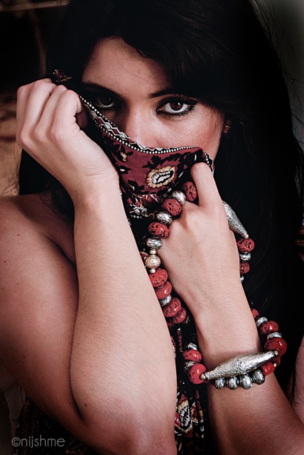 Female model photo shoot of Nijshme Mascaro