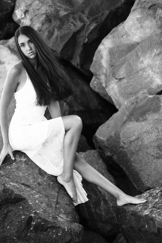 Female model photo shoot of Mercedies Brook