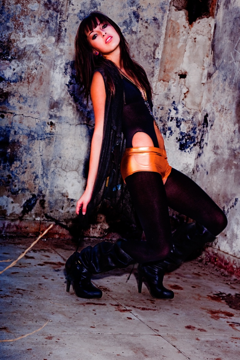 Female model photo shoot of Jessica Chance by MYKEL NOAH