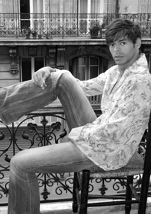 Male model photo shoot of RobinH by ernest collins in Paris