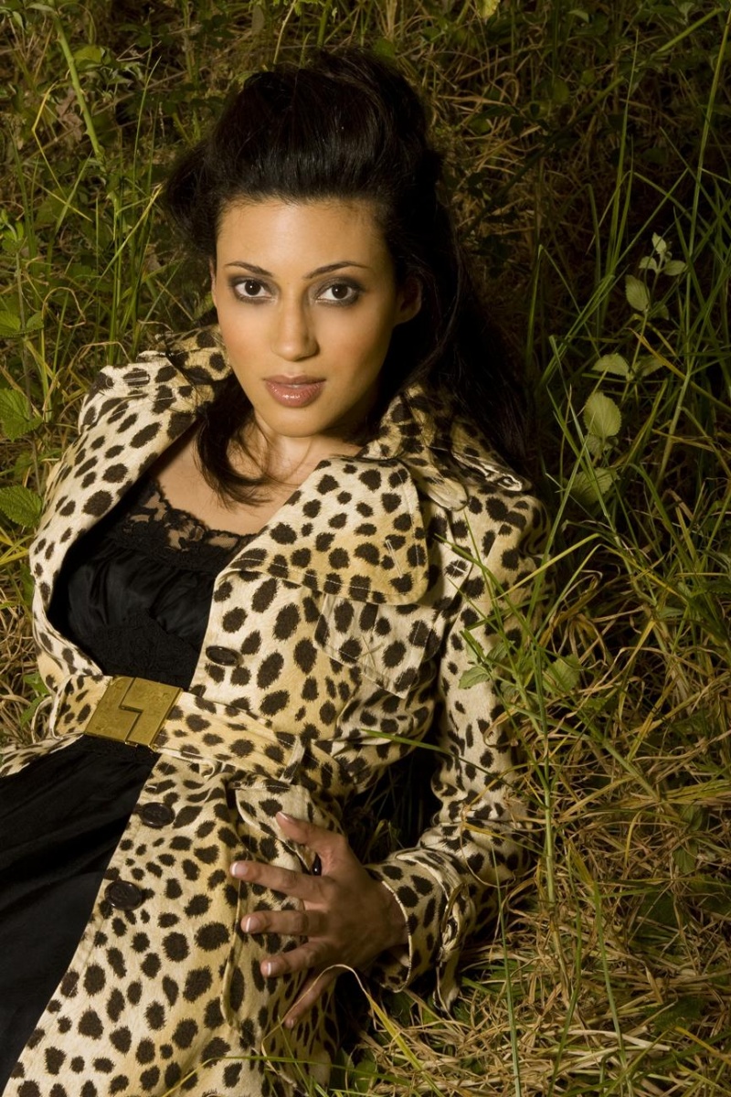 Female model photo shoot of Cristina Rosa