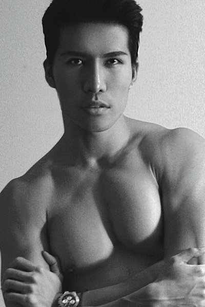 Male model photo shoot of Tom Hsiao
