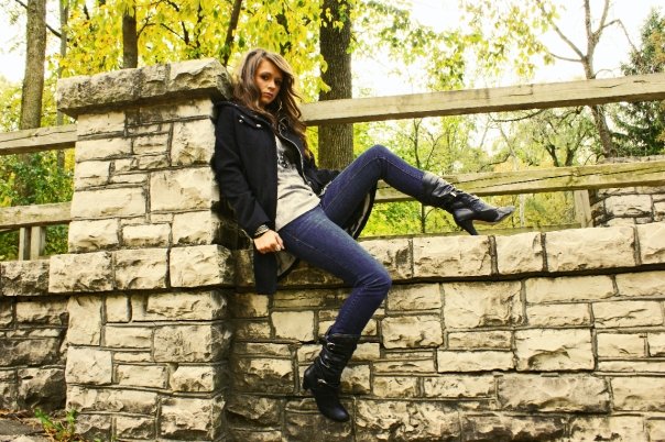 Female model photo shoot of Jessca Colleen