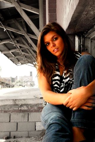 Female model photo shoot of Shelby Raelynn