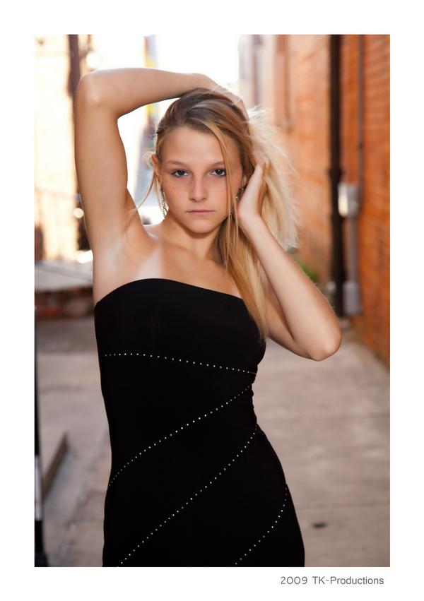 Female model photo shoot of Jackie Rabik