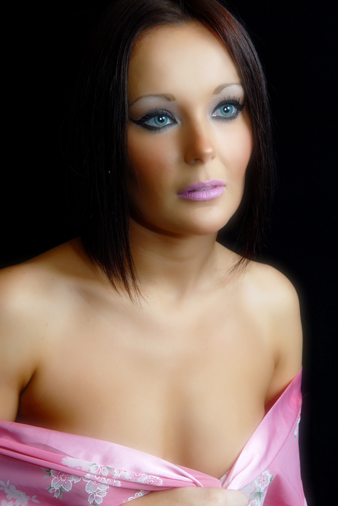 Female model photo shoot of Dolly Heather x