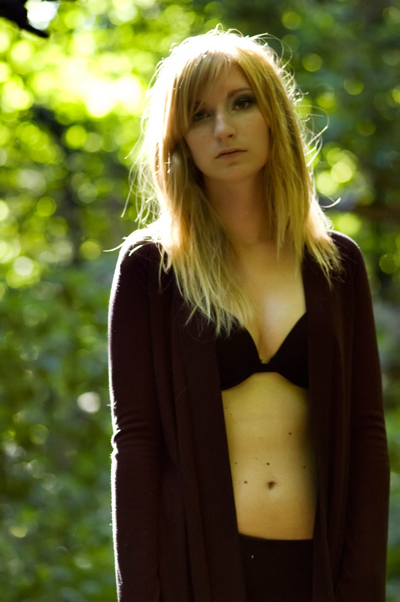 Female model photo shoot of Jenn Taylor by LindsayRalph in Ottawa