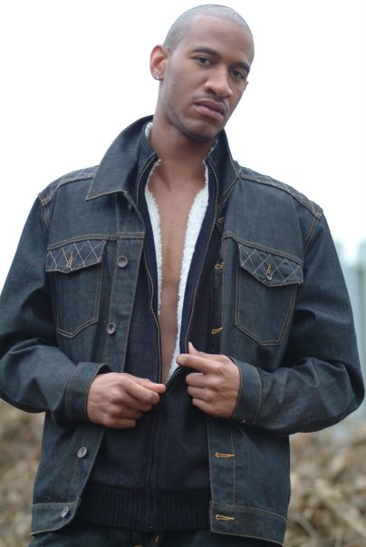 Male model photo shoot of Nigel Lamar