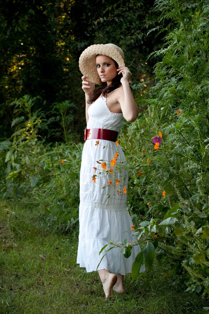 Female model photo shoot of NikkiL by Hal Wade Photography in Maryville,TN