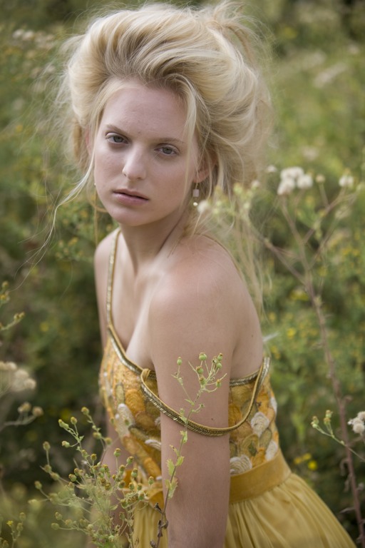 Female model photo shoot of Leslie Galbraith