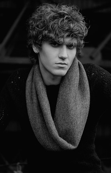 Male model photo shoot of Alex Tsvetkov