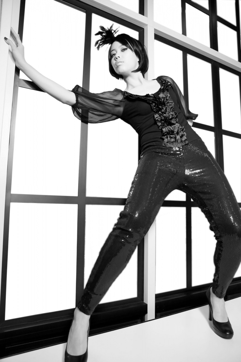 Male model photo shoot of YONG ZHANG