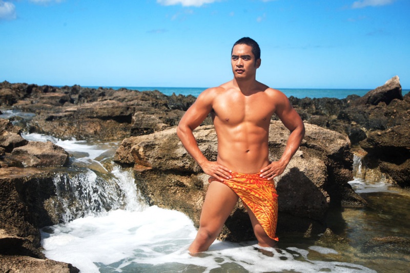 Male model photo shoot of Michael Ahina by Brandon Tabiolo in Lanikuhonua