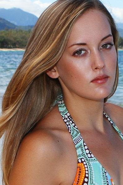 Female model photo shoot of Nicole Balaban in Hawaii Kai