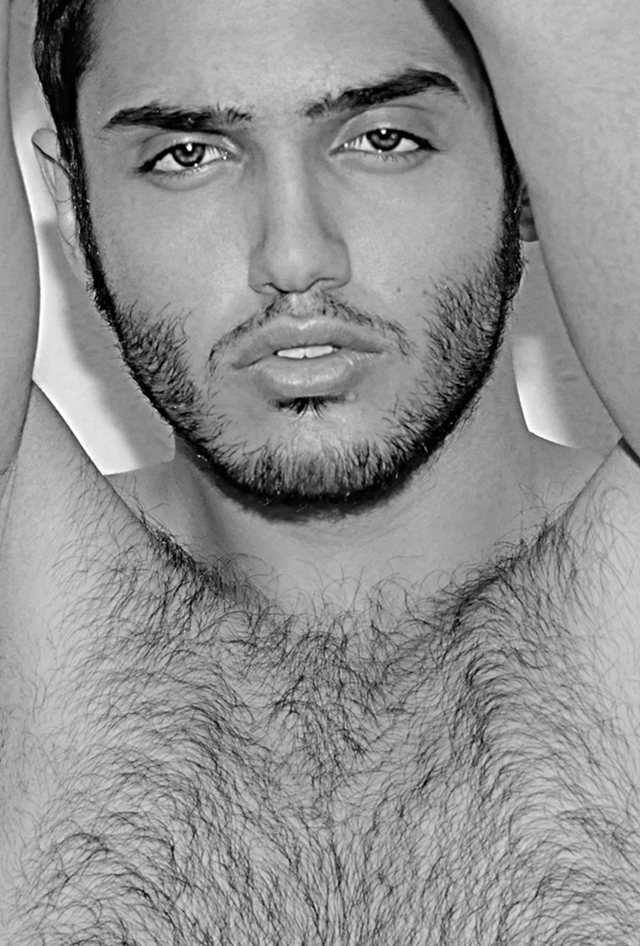 Male model photo shoot of Aziz Qahtani