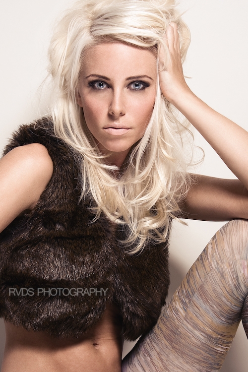 Female model photo shoot of Rebecca Fletcher