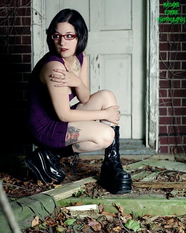 Female model photo shoot of Scarlet Sonja by Madame Zombie in Tabernacle, NJ