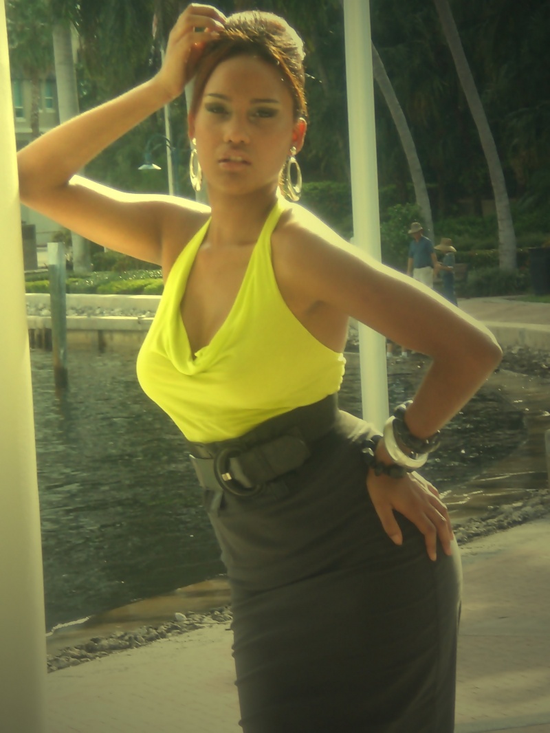 Female model photo shoot of aysha_latina