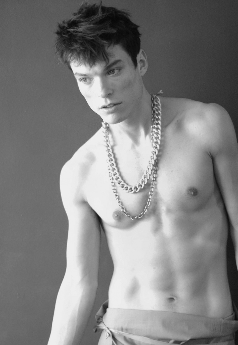 Male model photo shoot of Edgar Avalos