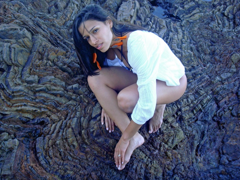 Female model photo shoot of Elizandra Dutra