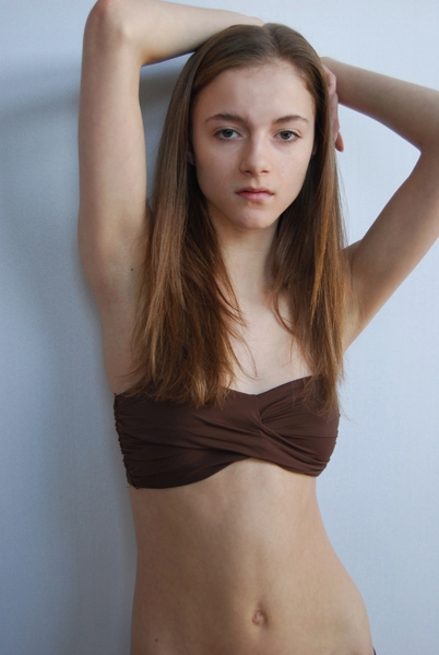 Female model photo shoot of Taylor Drury