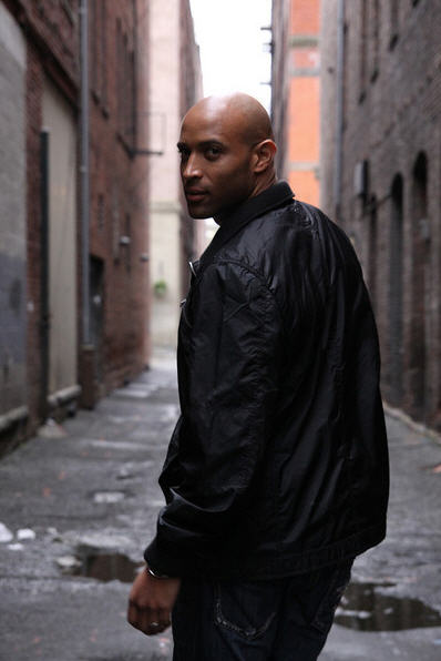 Male model photo shoot of Darius Jones by M Y C