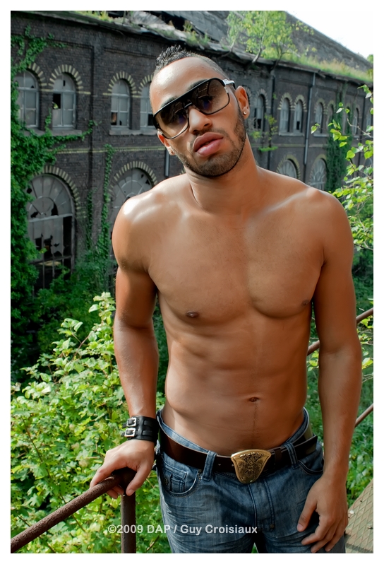 Male model photo shoot of jeremiedouglas