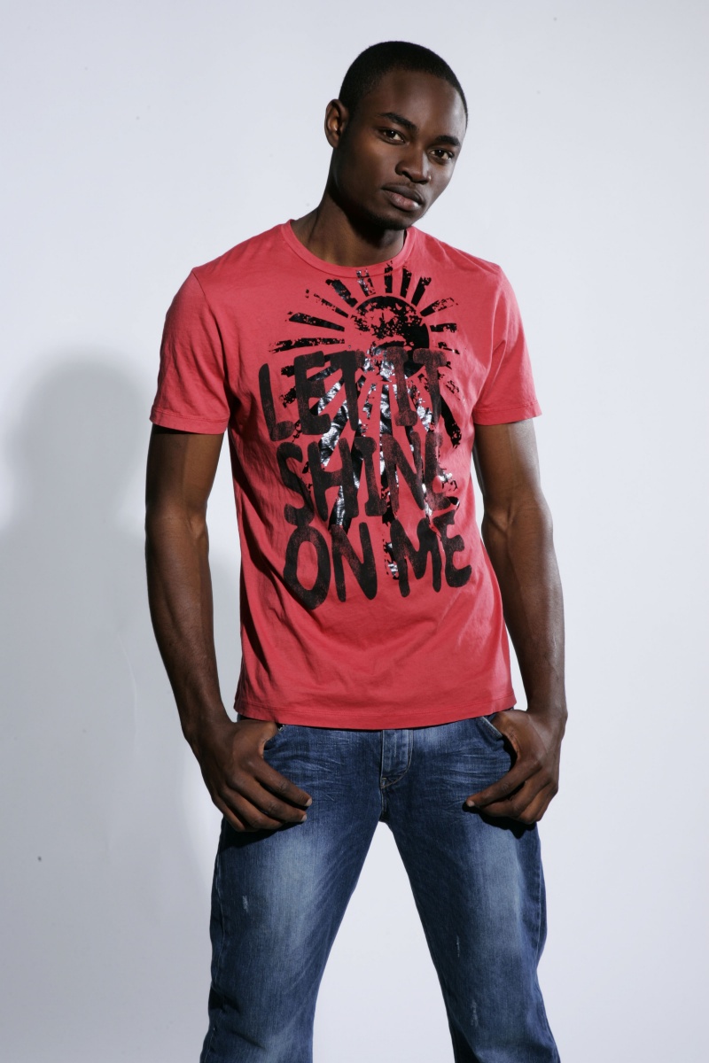 Male model photo shoot of Quinton Nwafor