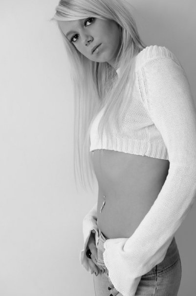Female model photo shoot of laurenmodel