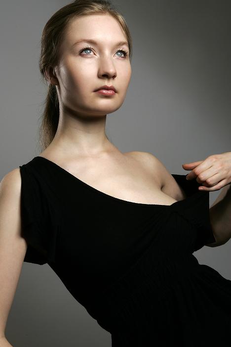 Female model photo shoot of Joanna Brycht