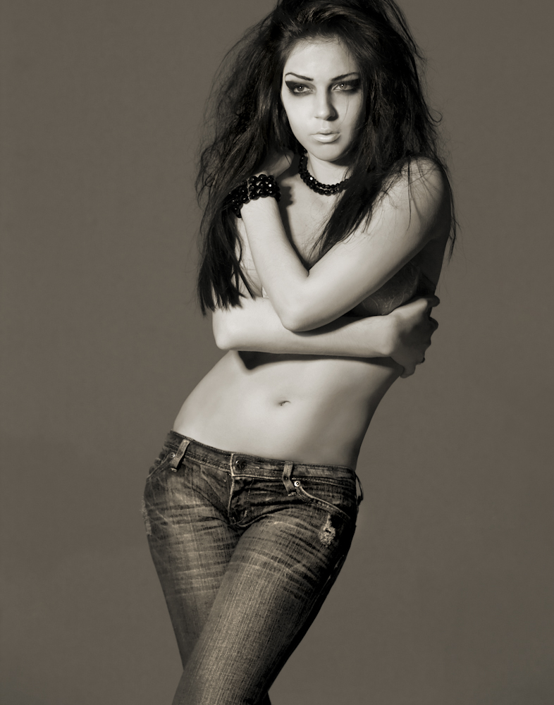 Female model photo shoot of rckpprssrash