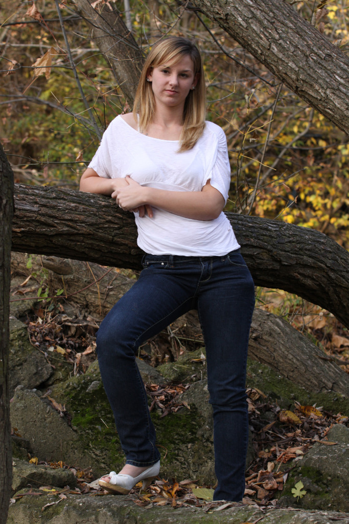 Female model photo shoot of Jamie Brewer