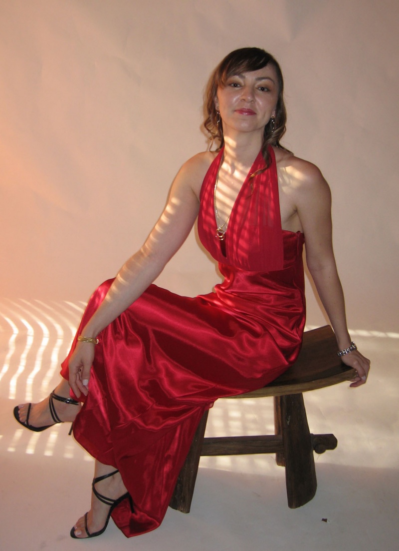 Female model photo shoot of Olga Victory
