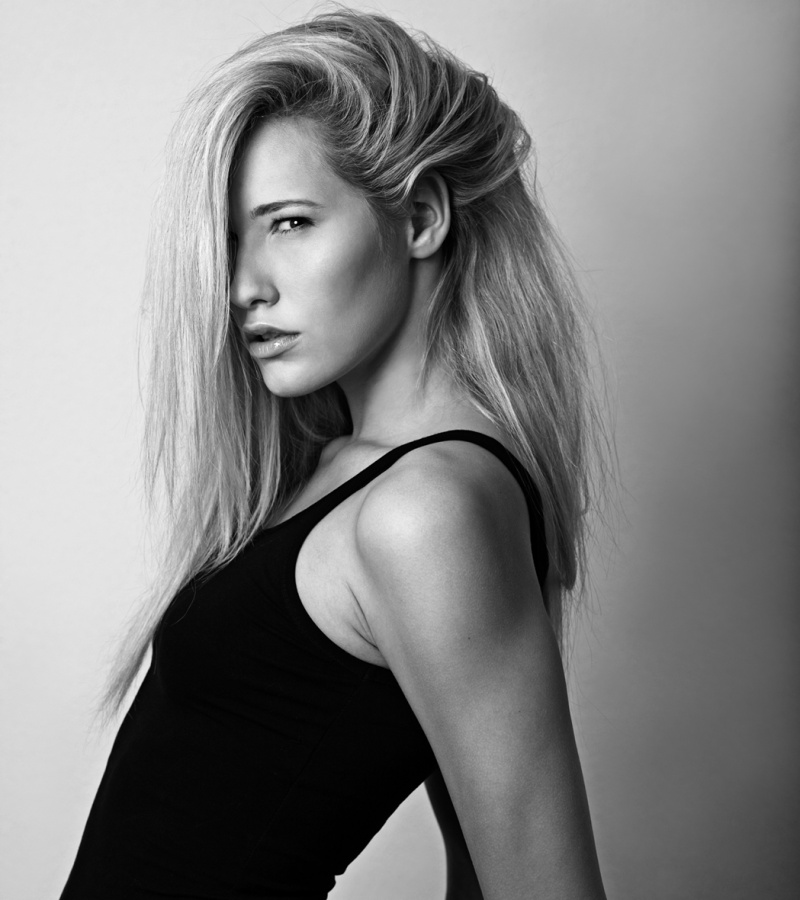 Female model photo shoot of Jessica Dean