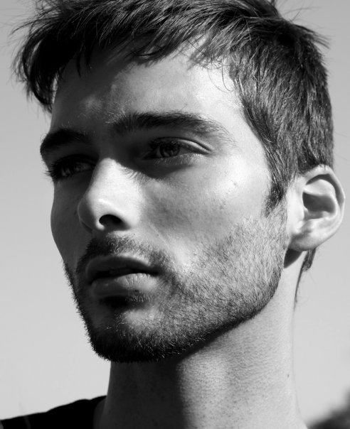 Male model photo shoot of Dylan Griner