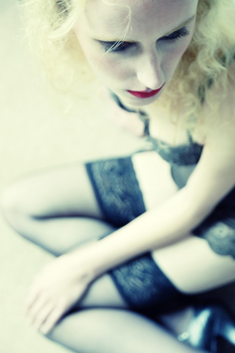 Female model photo shoot of joli3n, makeup by Felicia Williams MUA