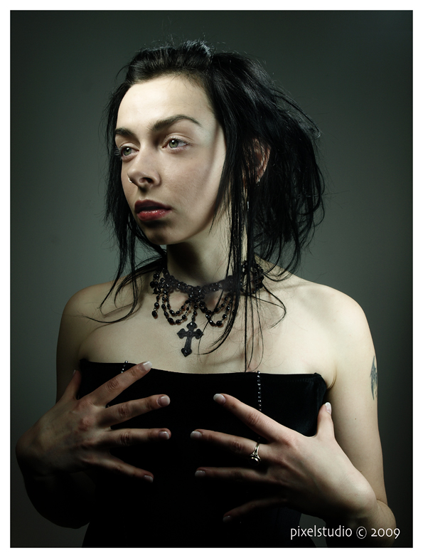 Female model photo shoot of Bahlietes by Pixelstudio