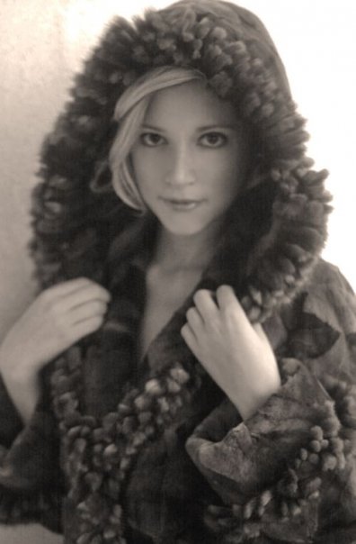 Female model photo shoot of Jamie Alison Kl