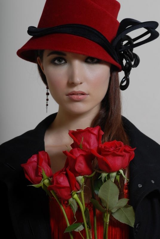 Female model photo shoot of Yajaira Suarez