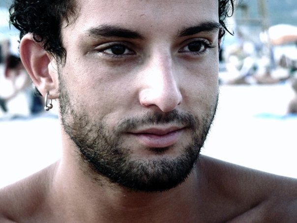 Male model photo shoot of Erick Odriozola