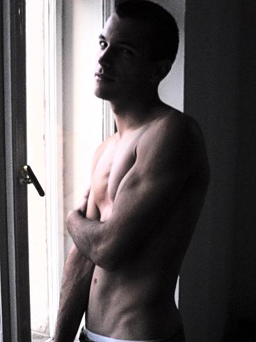 Male model photo shoot of Oliver Scott
