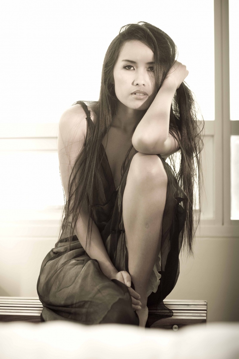 Female model photo shoot of Prisaya