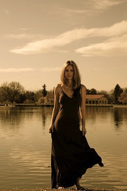 Female model photo shoot of Melissa Billings