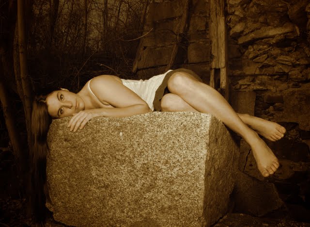 Female model photo shoot of Taryn Jane by Fotografia Luce Natural in Orono, ME
