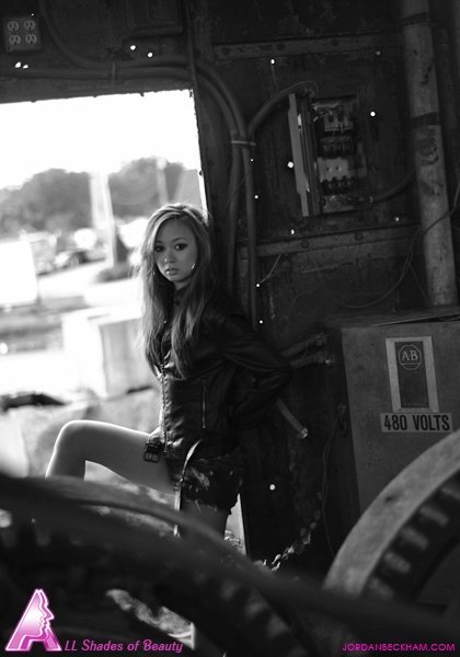 Female model photo shoot of Lianne Melissa