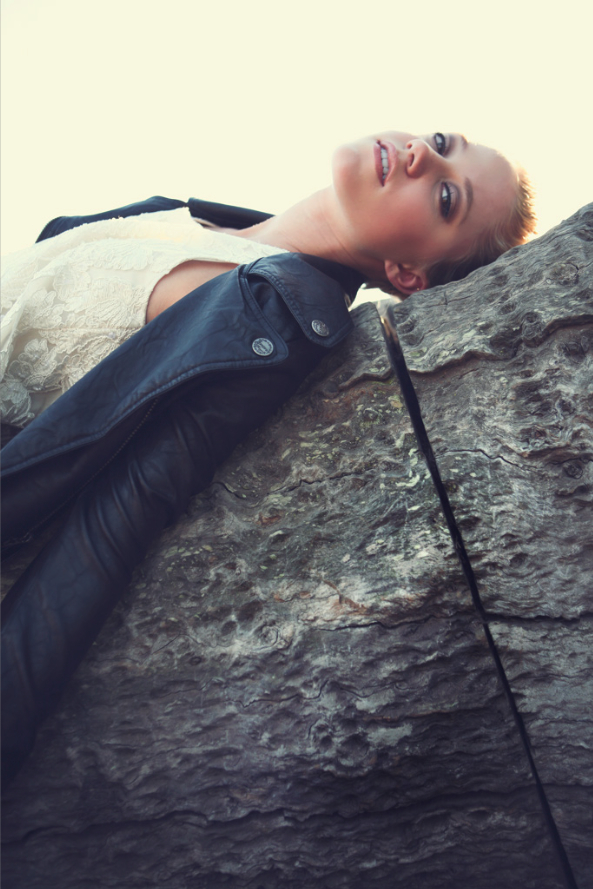Female model photo shoot of Christianne-Taylor
