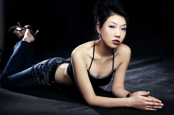 Female model photo shoot of Sheila Lau